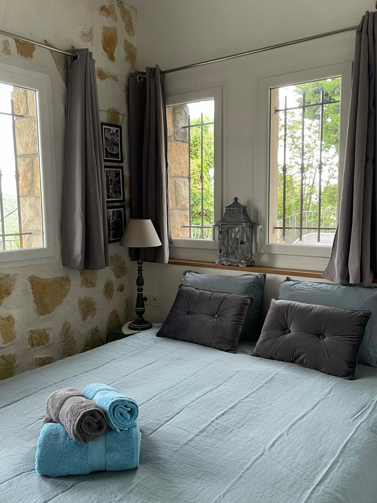 Bed and Breakfast Au Pied Des Baous Vence Exterior foto