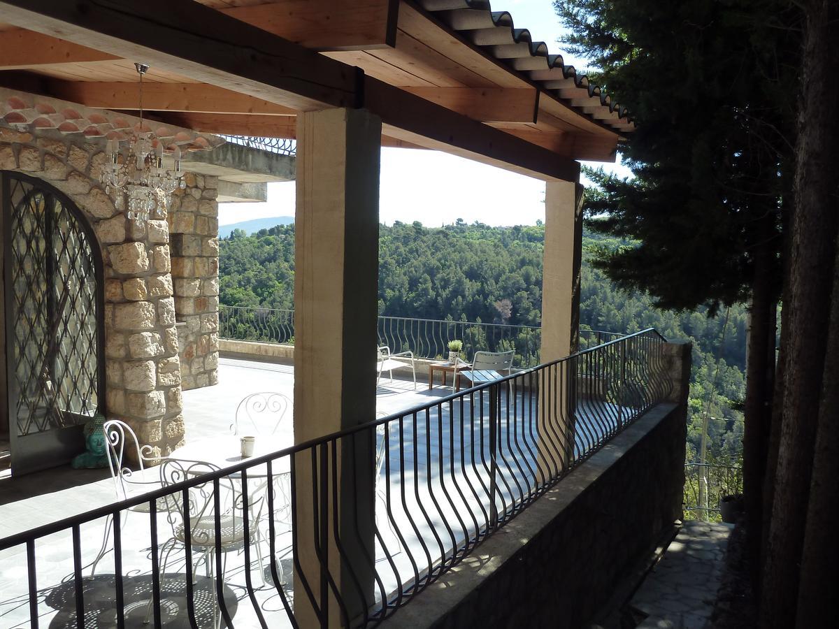 Bed and Breakfast Au Pied Des Baous Vence Exterior foto