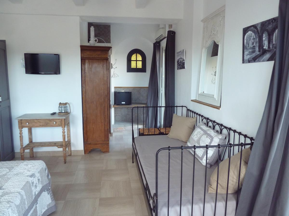 Bed and Breakfast Au Pied Des Baous Vence Exterior foto