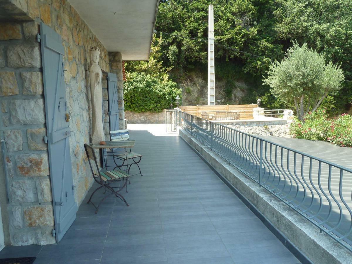Bed and Breakfast Au Pied Des Baous Vence Exterior foto